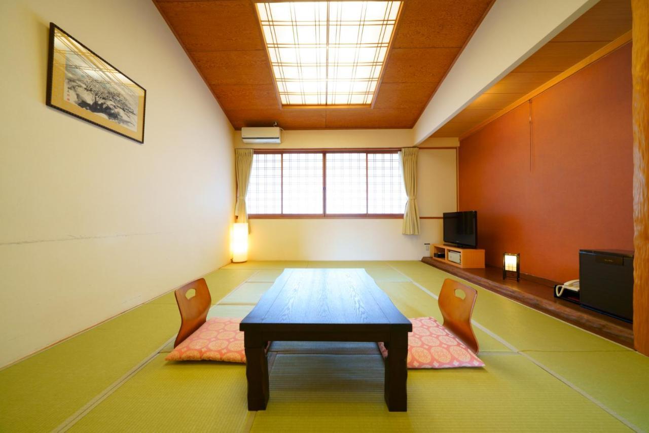 Hotel Yawaragi-No-Sato Yadoya Yufu Exterior foto