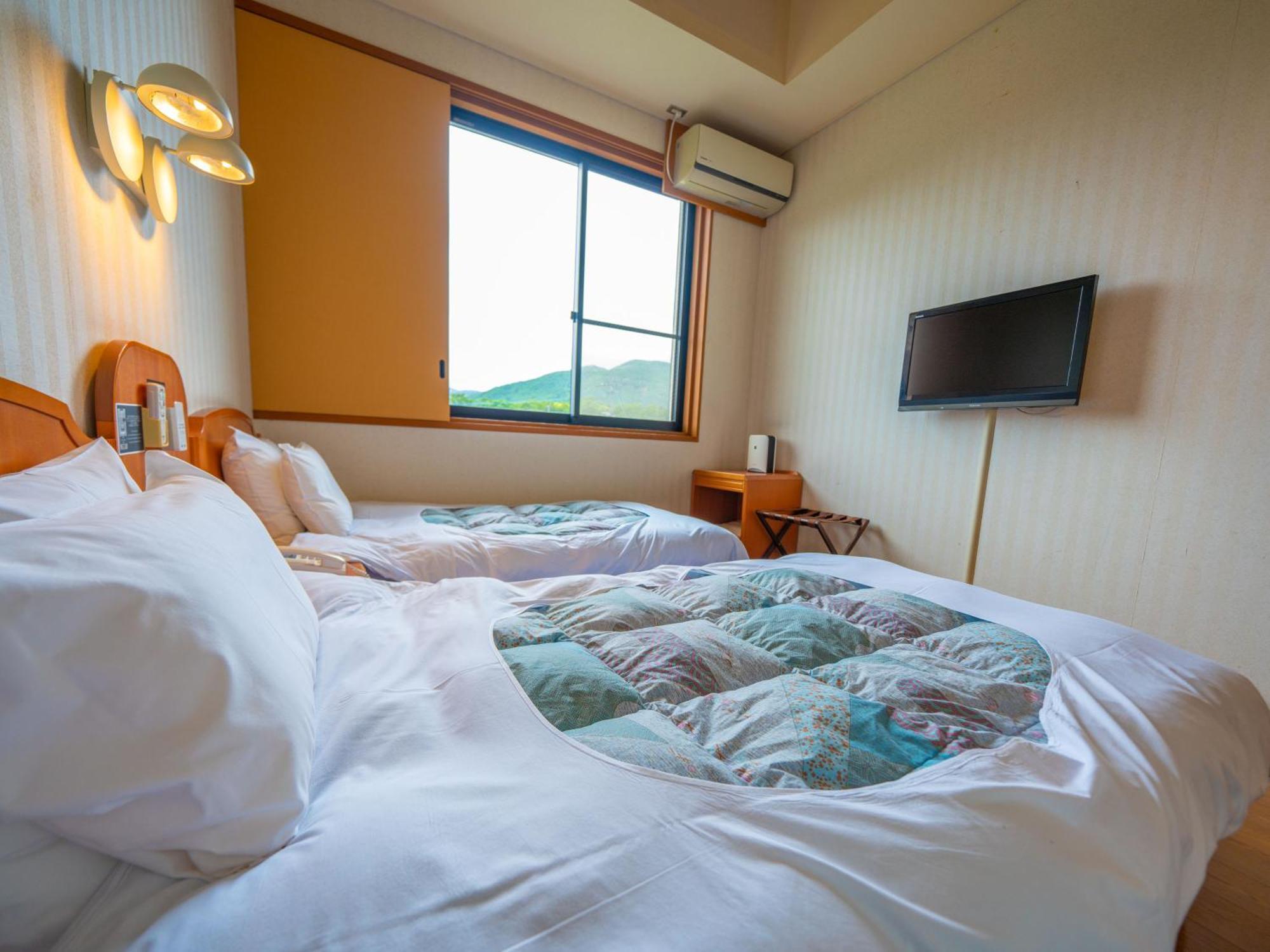 Hotel Yawaragi-No-Sato Yadoya Yufu Habitación foto